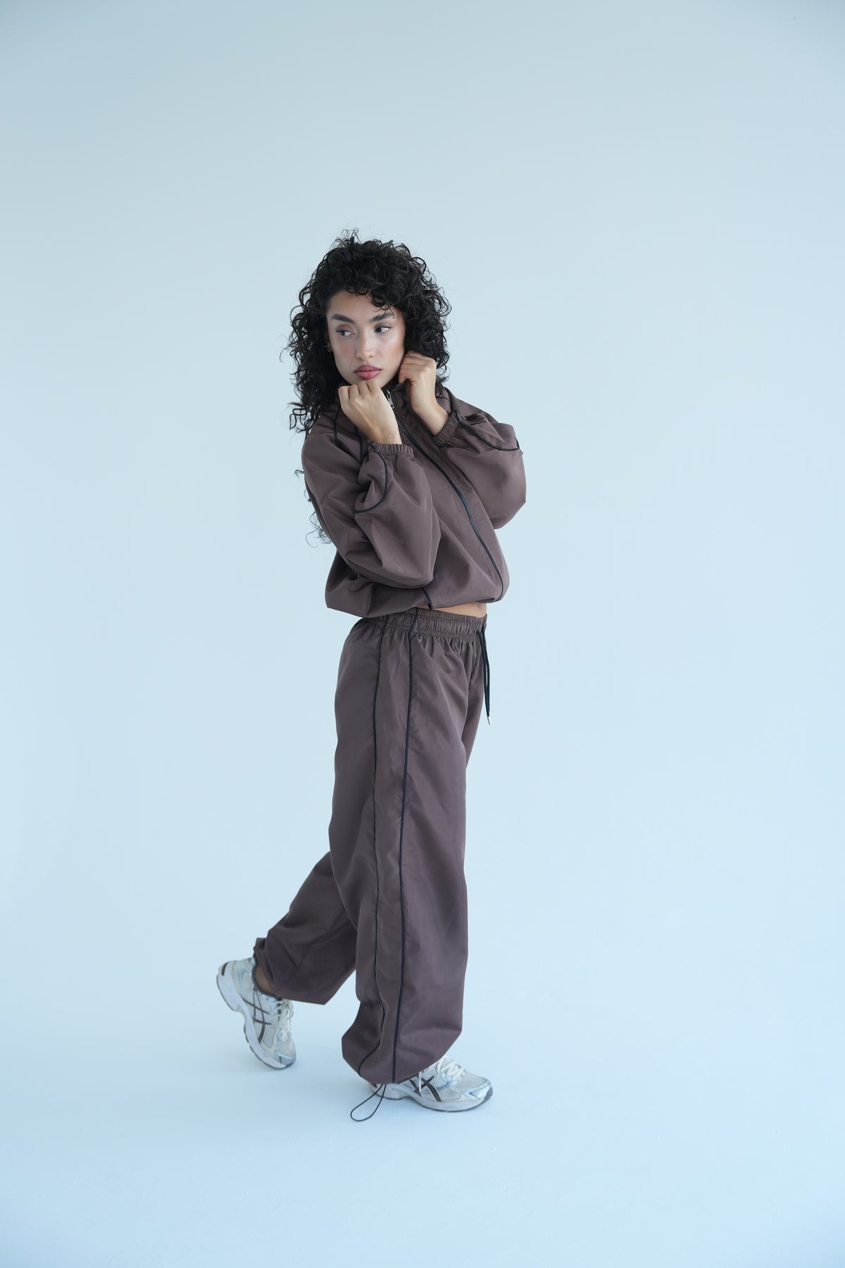 UNIFORM 01 UMBRA