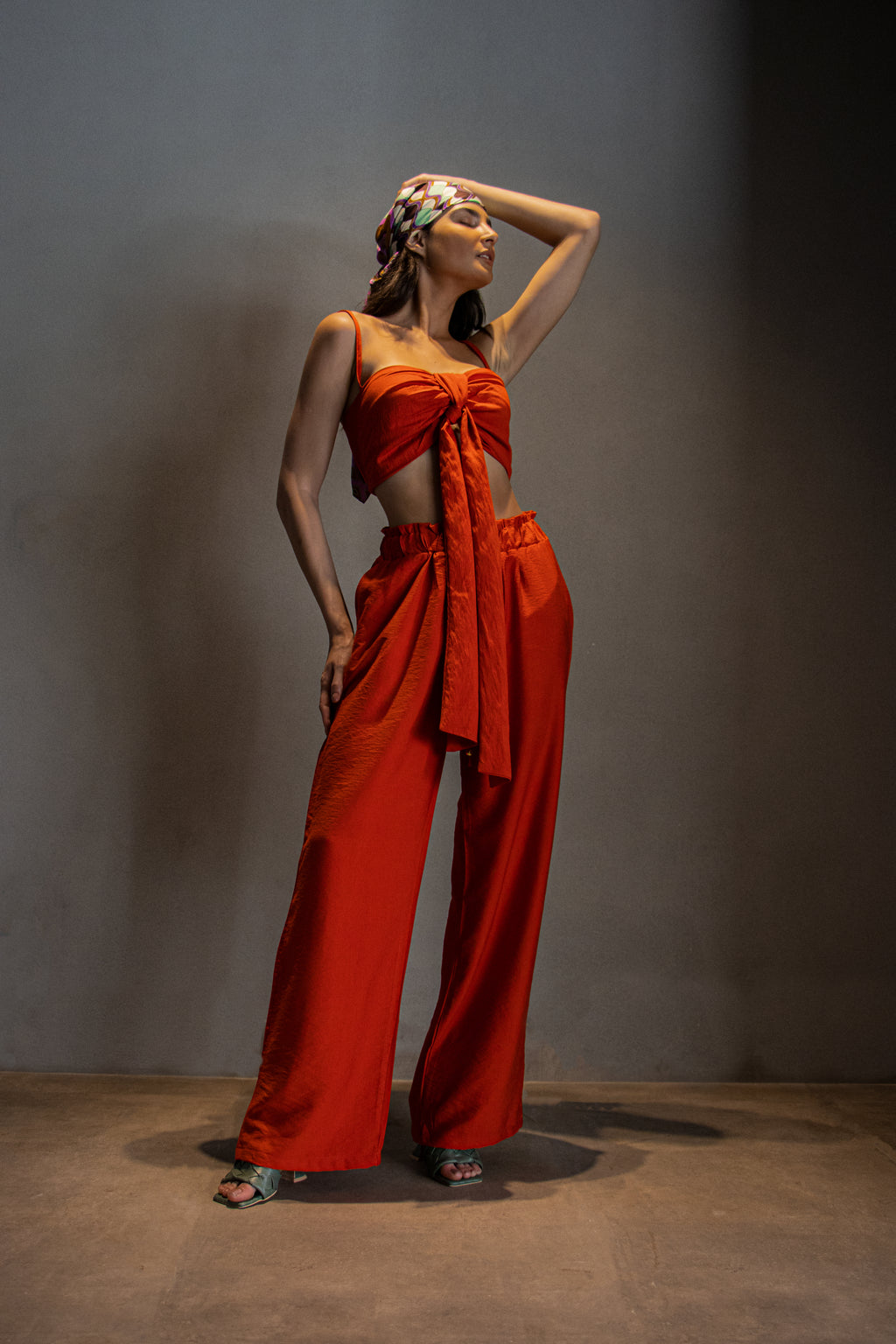 Scarlet Tie Set