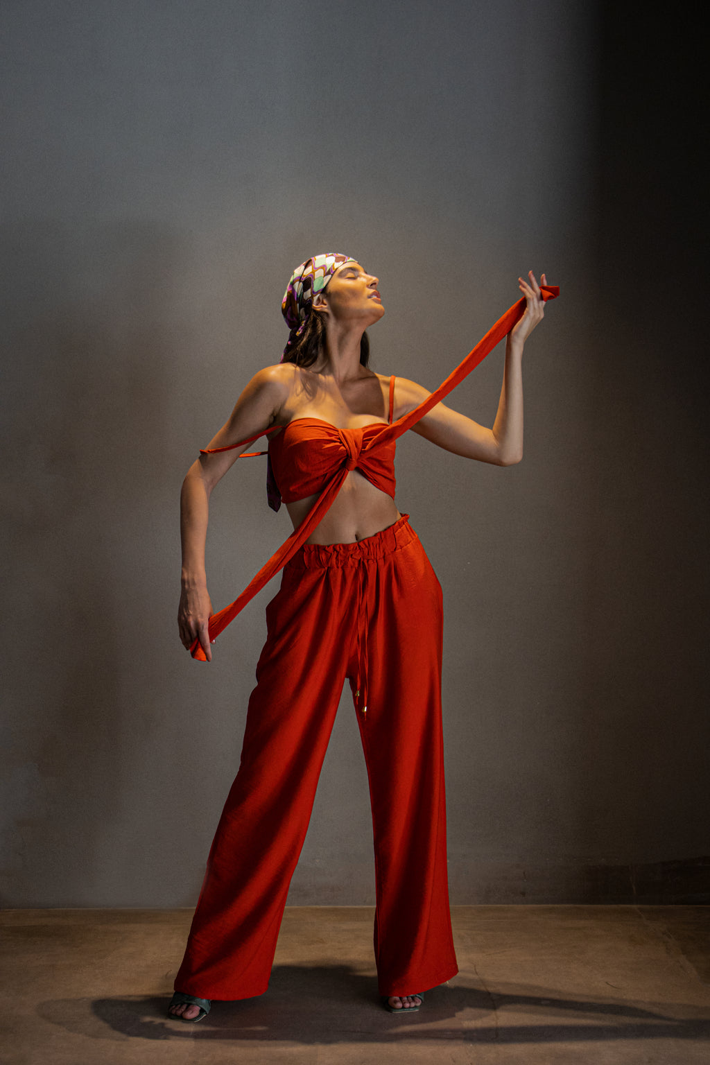 Scarlet Tie Set